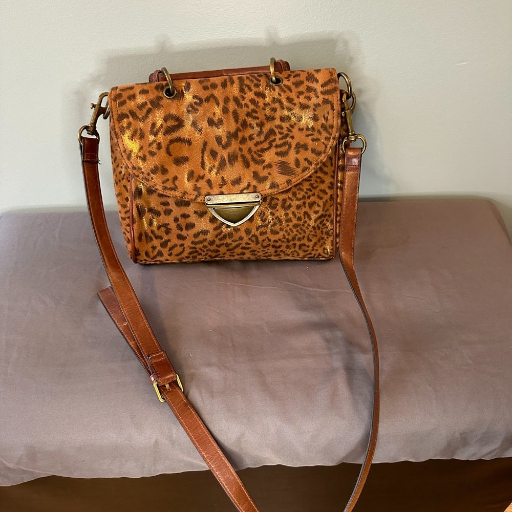 Forever 21 Ladies Animal Print Shoulder Bag